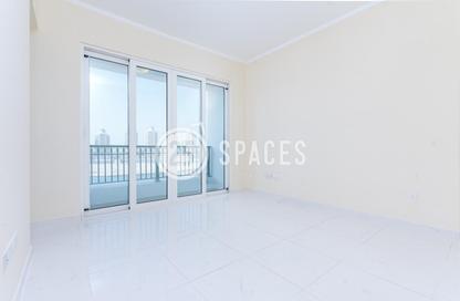 Apartment - 3 Bedrooms - 4 Bathrooms for rent in Viva East - Viva Bahriyah - The Pearl Island - Doha Apartment - 3 Bedrooms - 4 Bathrooms for rent in Viva East - Viva Bahriyah - The Pearl Island - Doha