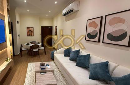 Apartment - 2 Bedrooms - 2 Bathrooms for rent in Al Sadd Road - Al Sadd - Doha