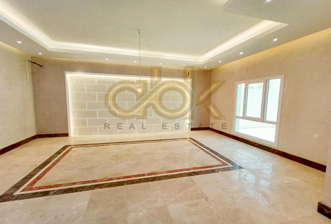 953682 - Property Image 3