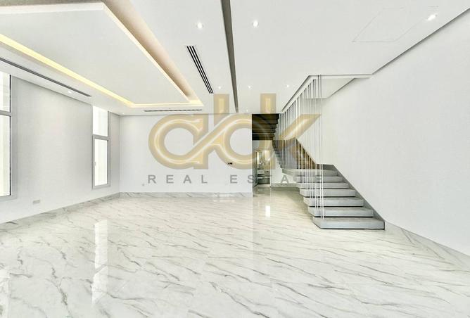 1022205 - Property Image 2