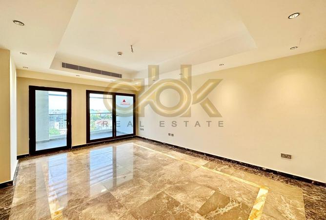 1021418 - Property Image 2