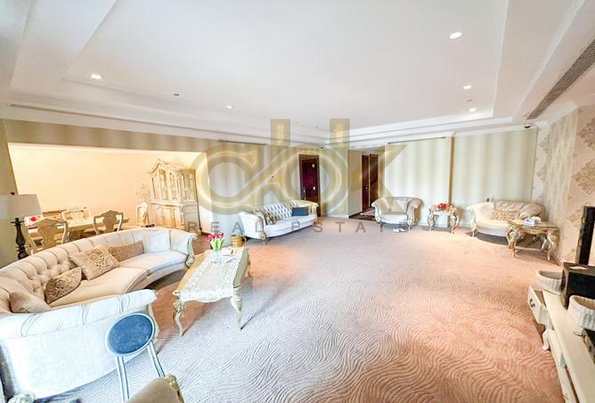 56121020 - Property Image 2