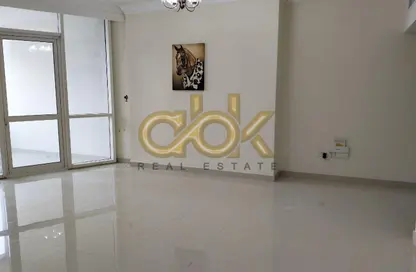 Apartment - 2 Bedrooms - 3 Bathrooms for rent in West Bay Tower - West Bay - West Bay - Doha