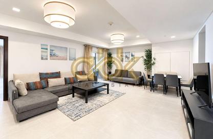 Apartment - 1 - 2 for rent in Viva West - Viva Bahriyah - The Pearl Island - Doha