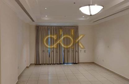 Apartment - 1 Bedroom - 2 Bathrooms for rent in East Porto Drive - Porto Arabia - The Pearl Island - Doha