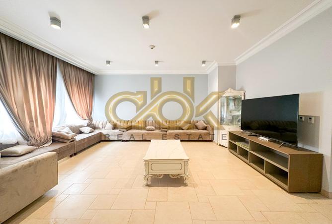 954396 - Property Image 2