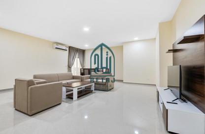 Apartment - 3 Bedrooms - 2 Bathrooms for rent in Old Al Ghanim - Al Ghanim - Doha