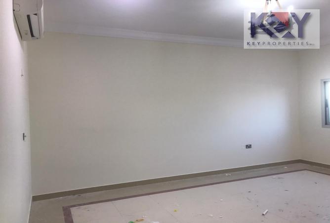 854436 - Property Image 3