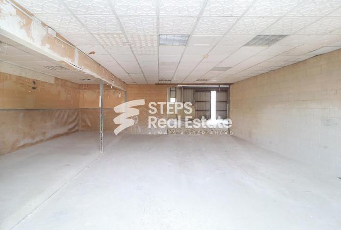 939068 - Property Image 3