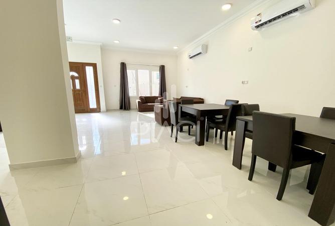 780156 - Property Image 2