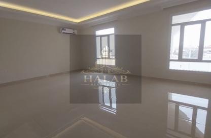 Villa - 7+ Bedrooms - 7 Bathrooms for sale in Al Wukair - Al Wukair - Al Wakra