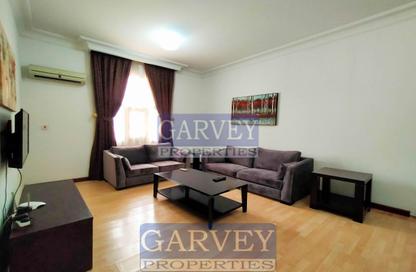 Apartment - 2 Bedrooms - 2 Bathrooms for rent in Al Dafna - Al Dafna - Doha