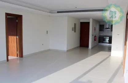 Apartment - 2 Bedrooms - 2 Bathrooms for rent in Muntazah 10 - Al Muntazah - Doha
