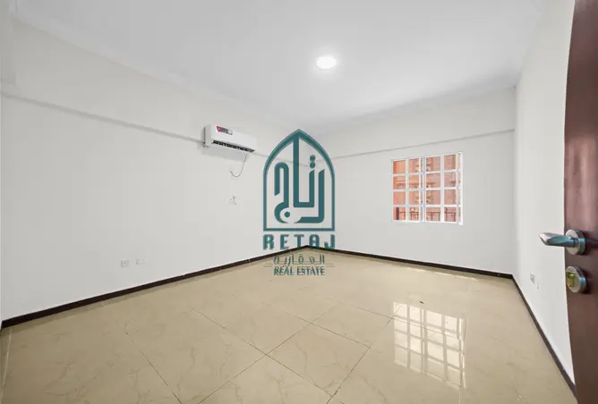 836495 - Property Image 2
