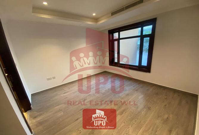 667597 - Property Image 2