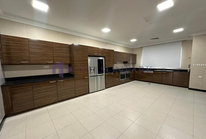 805288 - Property Image 3