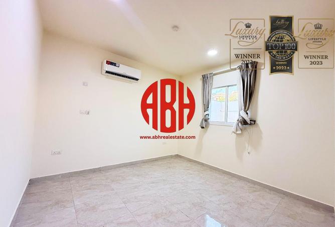 1004965 - Property Image 2