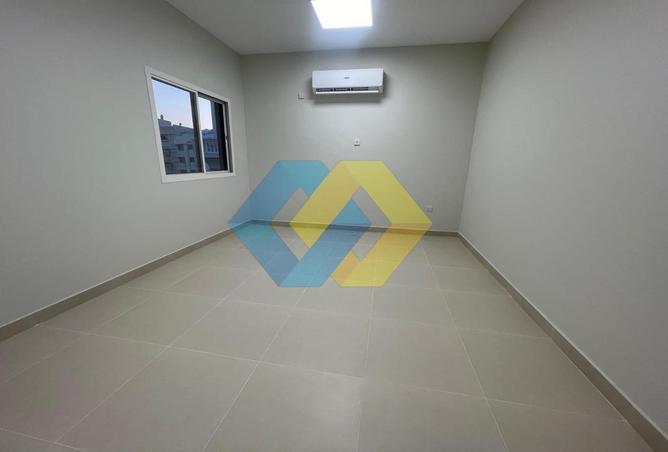 805982 - Property Image 3