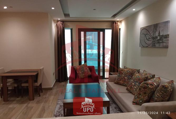 815989 - Property Image 3