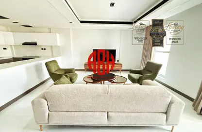 شقة - 2 غرف نوم - 3 حمامات للايجار في شارع الوعب - الوعب - الدوحة