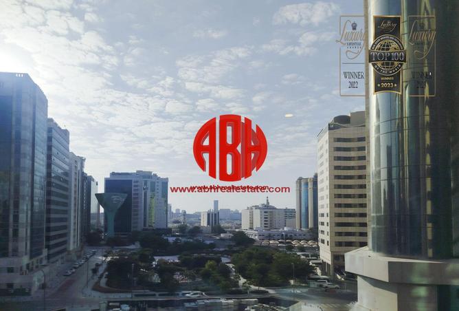 911074 - Property Image 2