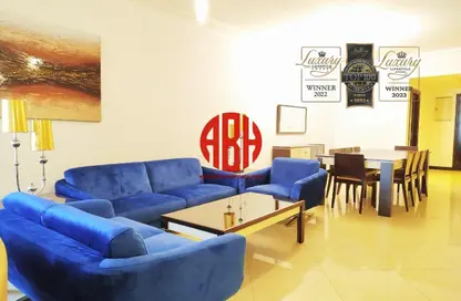 دوبلكس - 3 غرف نوم - 4 حمامات للايجار في شارع الشط - الخليج الغربي - الدوحة