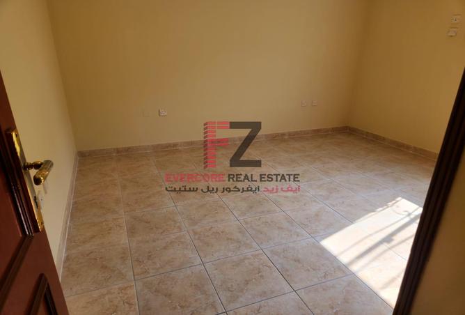 58149345 - صورة العقار 3