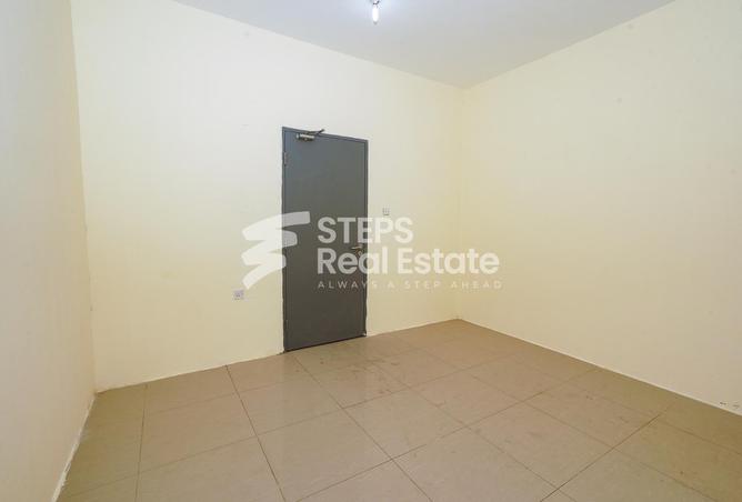 949039 - Property Image 3