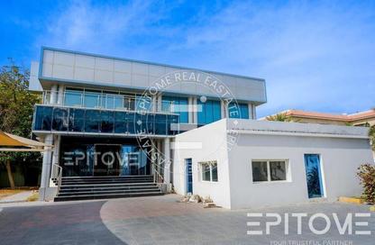 Villa - Studio - 4 Bathrooms for rent in New Salata - Salata - Doha