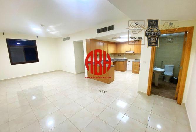 1020437 - Property Main Image