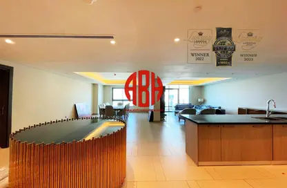 Apartment - 3 Bedrooms - 4 Bathrooms for rent in Abraj Bay - Abraj Quartiers - The Pearl Island - Doha