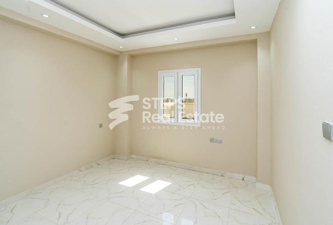 53910325 - Property Image 3