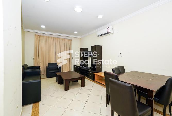 54102979 - Property Image 2