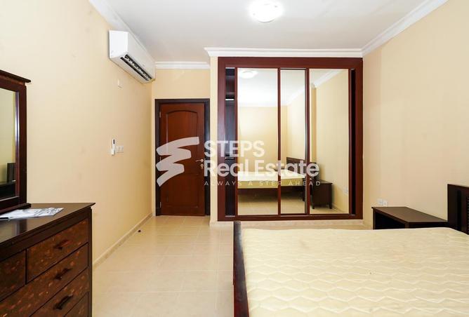 54102993 - Property Image 3