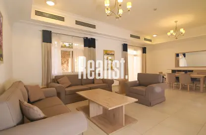 مجمع سكني - 3 غرف نوم - 4 حمامات للايجار في برج أسباير - الوعب - الوعب - الدوحة