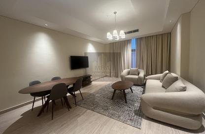 Apartment - 2 Bedrooms - 3 Bathrooms for rent in The Pearl Island - Doha