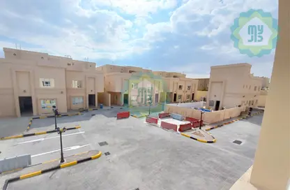 Villa - 6 Bedrooms - 6 Bathrooms for rent in Al Kheesa - Al Kheesa - Umm Salal Mohammed