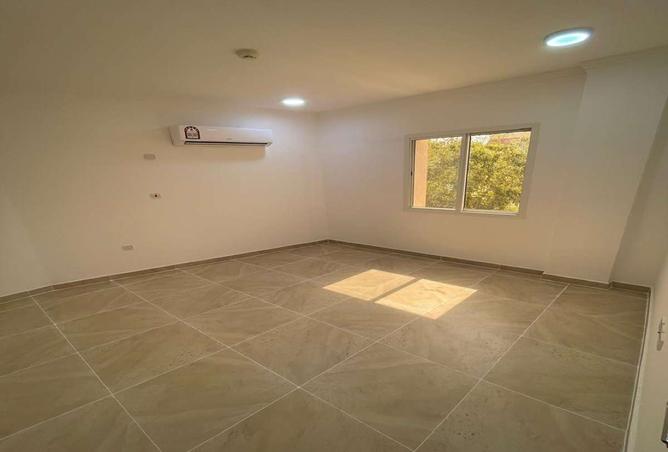 844853 - Property Image 2