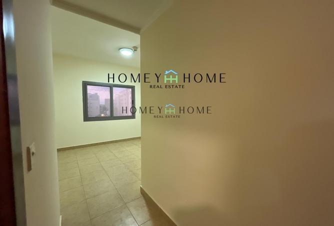 875494 - Property Image 3