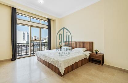 Apartment - 2 Bedrooms - 2 Bathrooms for rent in Umm Ghwailina Comm - Umm Ghuwalina - Umm Ghuwailina - Doha