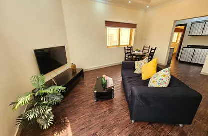 شقة - 1 حمام للايجار في الدفينة - الدوحة