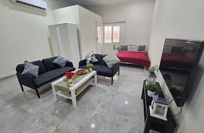 شقة - 1 حمام للايجار في فريج بن عمران - الدوحة