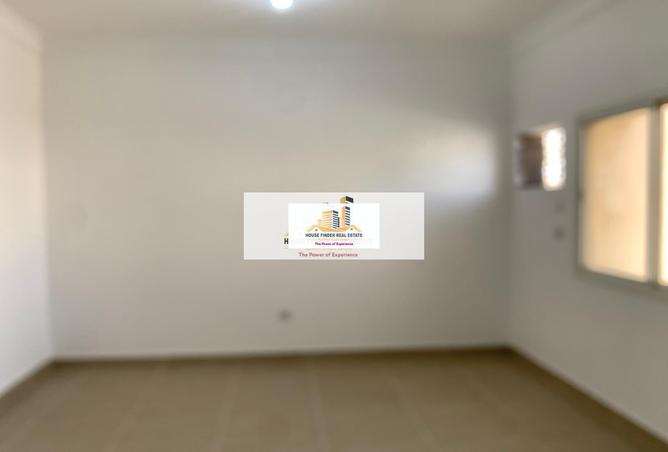 871003 - Property Image 3
