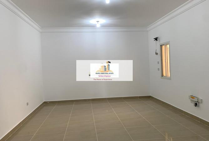 871003 - Property Image 2