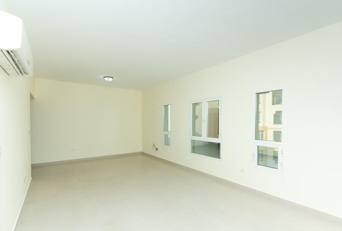 842607 - Property Main Image