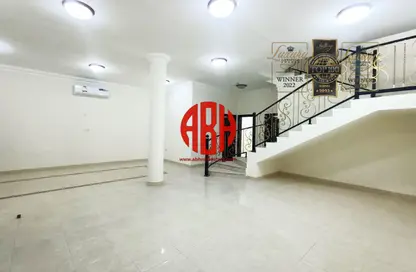 Compound - 5 Bedrooms - 5 Bathrooms for rent in Umm Al Seneem Street - Ain Khaled - Doha