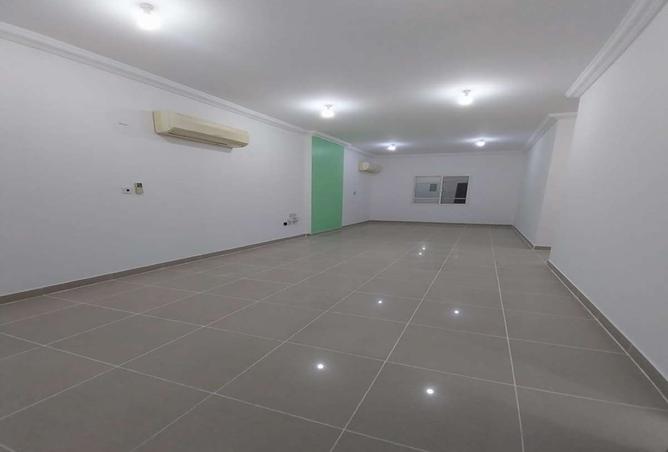 853552 - Property Image 2