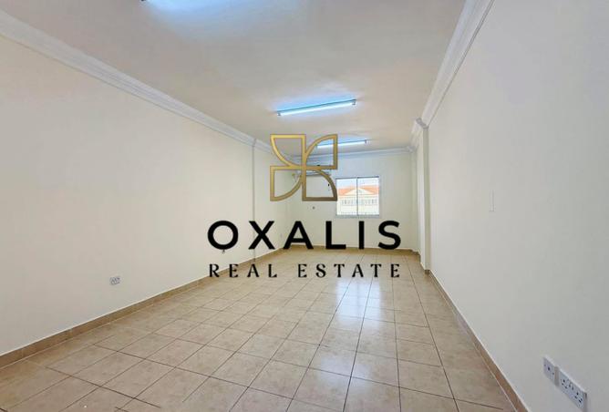 848167 - Property Image 2