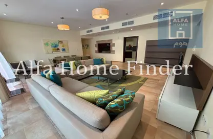 شقة - 3 غرف نوم - 5 حمامات للايجار في فريج بن محمود- جنوب - فريج بن محمود - الدوحة