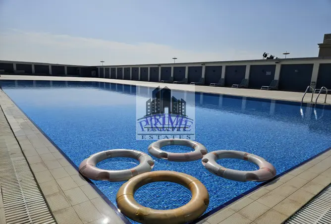 915763 - Property Image 2